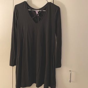 Womens flowy boutique black dress